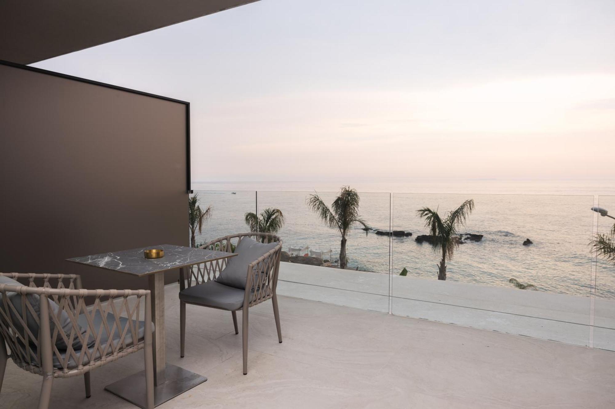 Hotel Beyond A Luxury Boutique Dhërmi